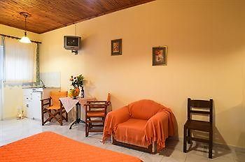 Artemis Studios And Apartments Psarou  Exterior foto